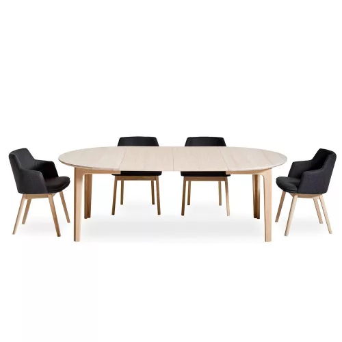 Skovby Sm112 extendable dining table