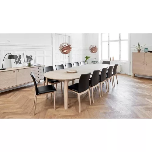Skovby Sm112 extendable dining table