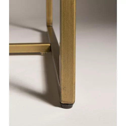 Class dining table