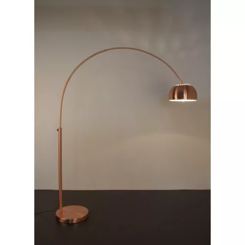 Bow floor lamp