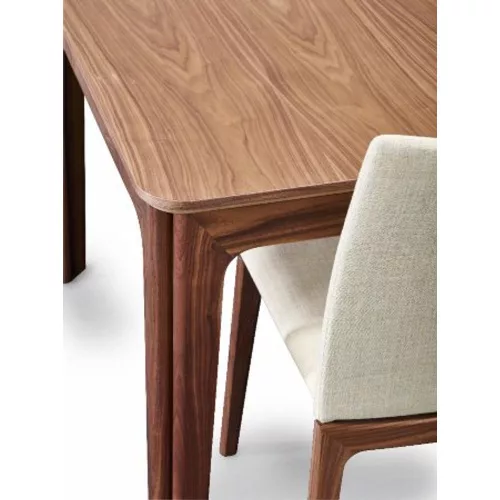Skovby Sm27 extendable dining table