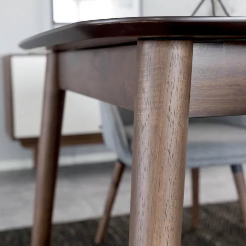 Montreux extendable dining table