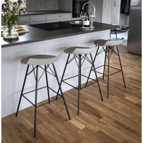 Tori design bar stool