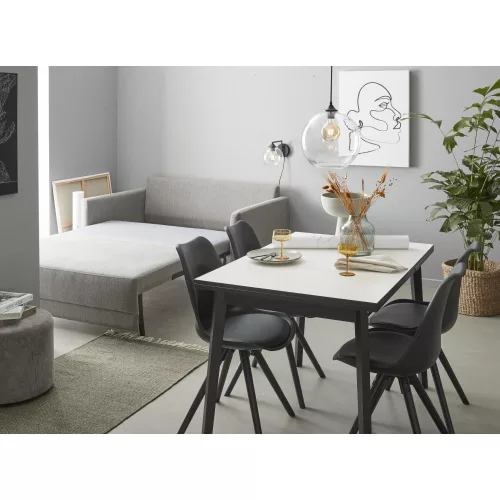 Single extendable dining table