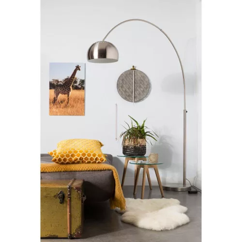 Bow floor lamp