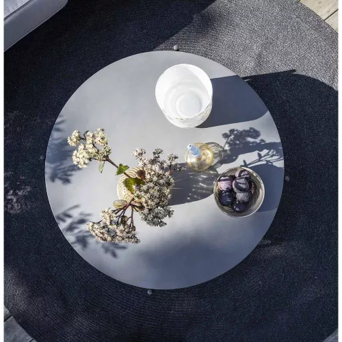 Avisa garden lounge table