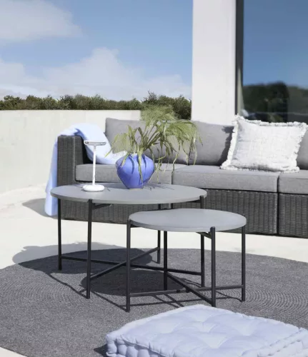 Avisa garden lounge table