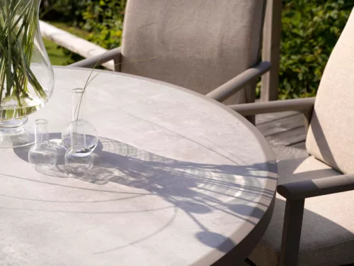 Samvaro garden dining table