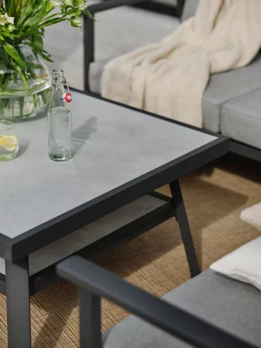 Samvaro Low garden coffee table