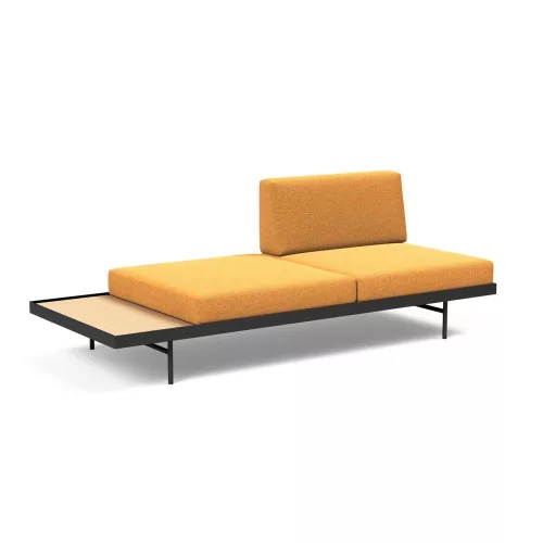 Puri daybed with oak table