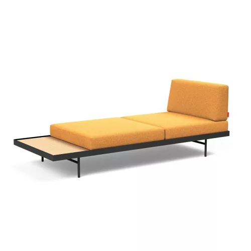 Puri daybed with oak table