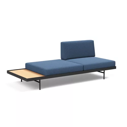 Puri daybed with oak table