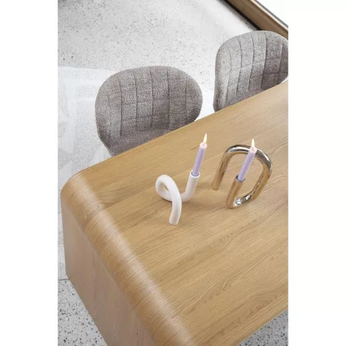 Brave dining table