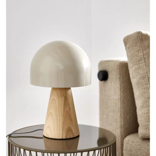 Thuy table lamp