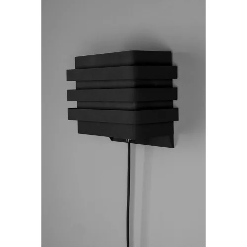 Dumont wall lamp