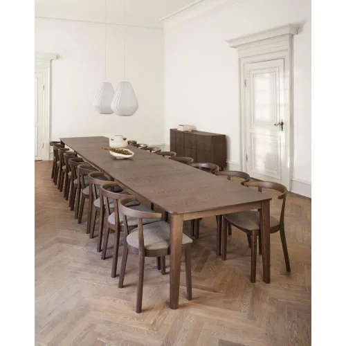 SM108 extendable dining table