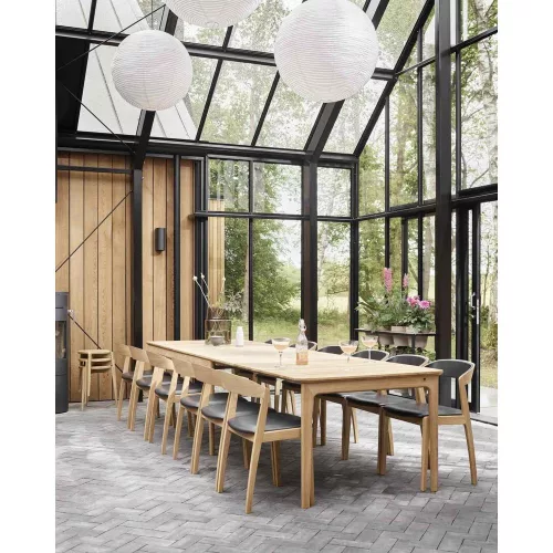 SM27 extendable dining table