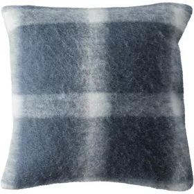 Isak cushion