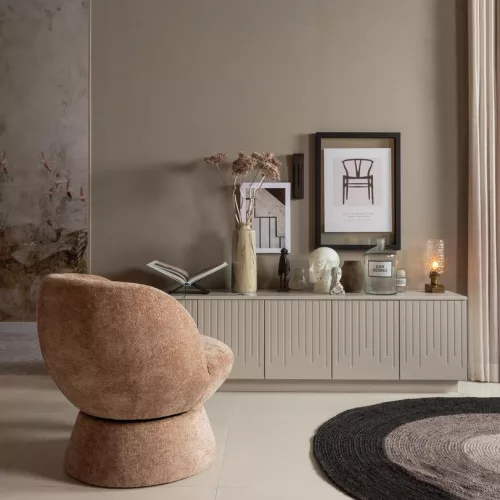 Shuffle design swivel armchair