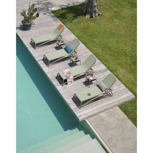 POP ourdoor side table