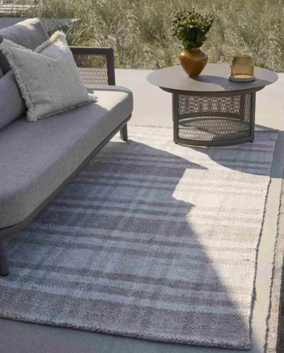 Sylas outdoor rug