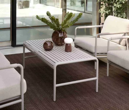 Cantos outdoor side table