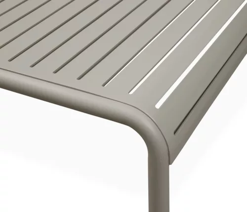 Cantos outdoor side table