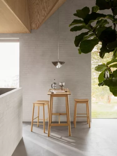 Barlow stool without backrest