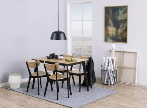 Roxby dining table