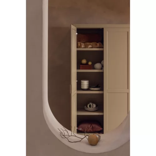Gunnar wardrobe