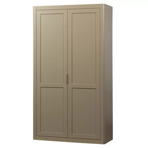 Gunnar wardrobe