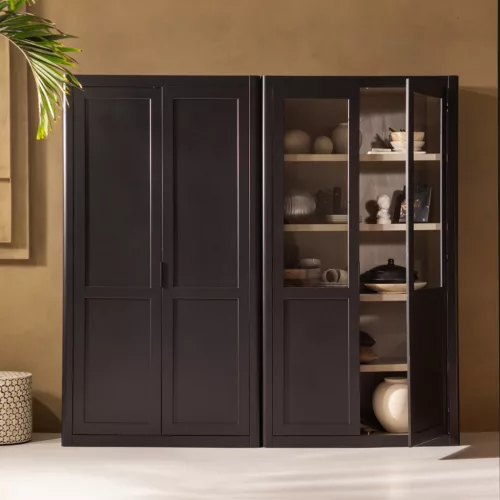 Gunnar wardrobe