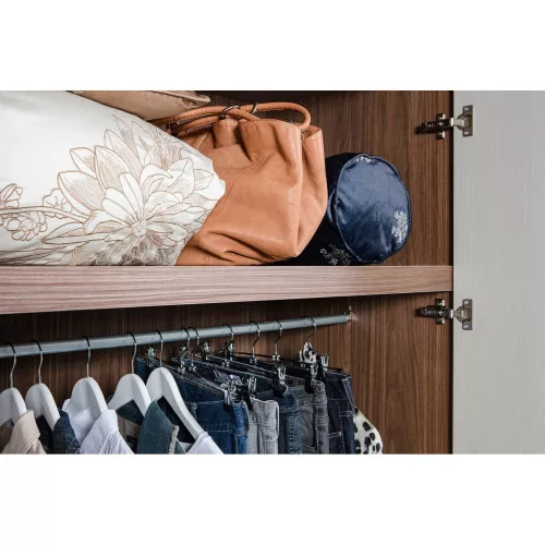Rens wardrobe