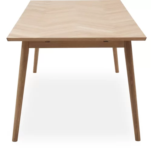 Richmont extendable dining table
