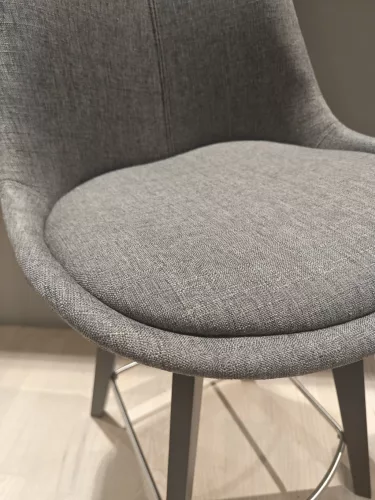 Gwen counter stool