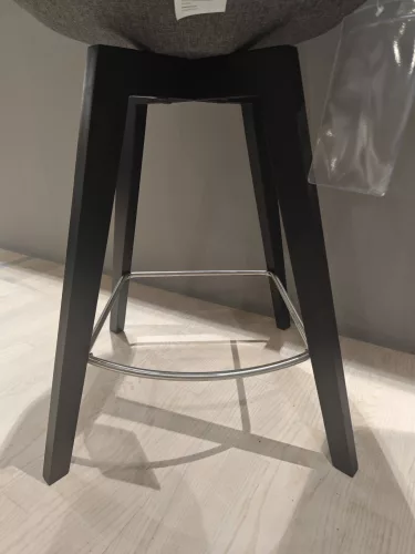 Gwen counter stool
