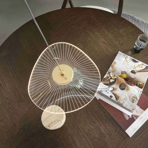 Curtsy pendant, small