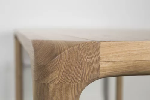Storm dining table 160