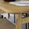 Crafty extendable dining table