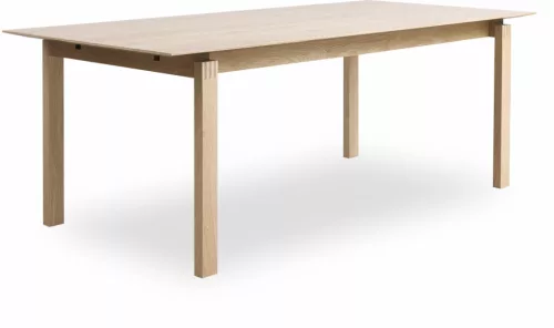 Vindal extendable dining table