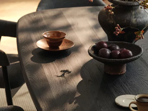 Talaia dining table