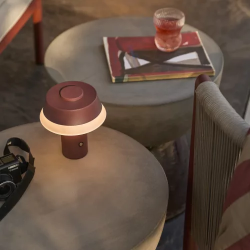 Trollheim kültéri tölthető LED asztali lámpa