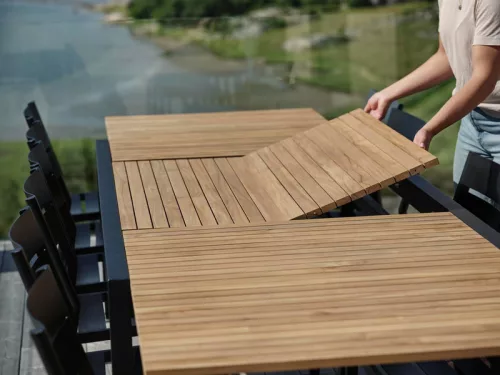 Naos Extendable Garden Dining Table 220/320